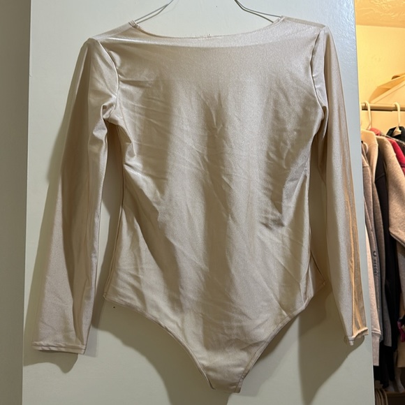 Women’s shiny stretch fabric bodysuit - Picture 2 of 2
